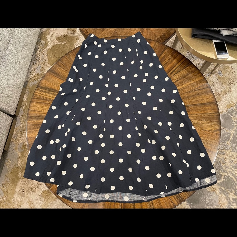 Korean fashion navy dot skirt size M brand New
